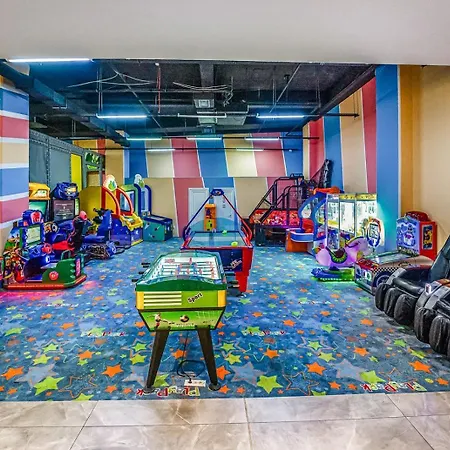 30th Floor, Sky Views, Balcony, Pool, Gym, Апартаменты *