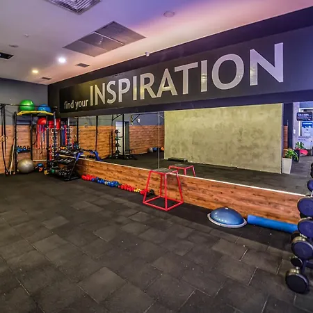 30th Floor, Sky Views, Balcony, Pool, Gym, Апартаменты Скопье