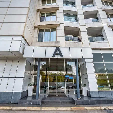 30th Floor, Sky Views, Balcony, Pool, Gym, *