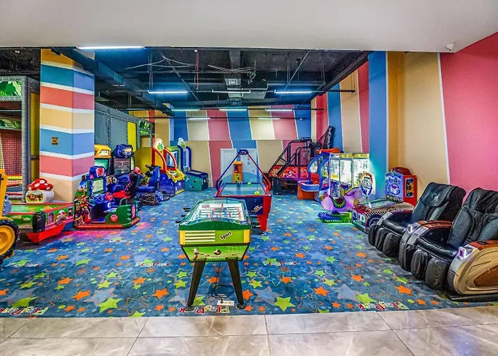 30th Floor, Sky Views, Balcony, Pool, Gym, Appartamento *